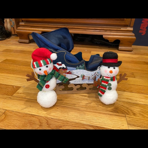 Christmas Snowman in a sleigh - Picture 2 of 4